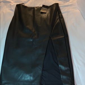 Forever 21 knee leg skirt